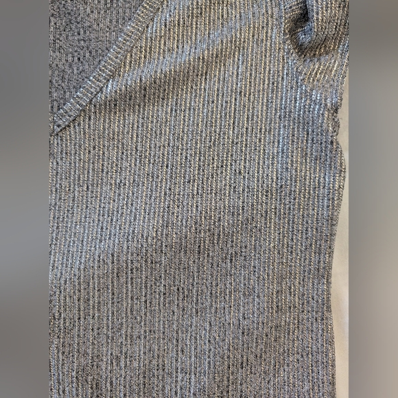 WHITE HOUSE BLACK MARKET | Glamgetter Sparkling Tee - Picture 4 of 4